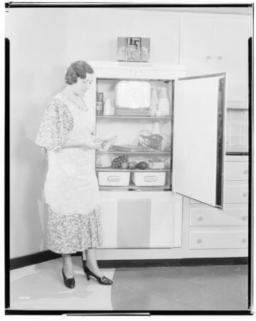 H2.3 - Home Kitchen - Modern Kitchen for "Dinner For Eight" promotional short film