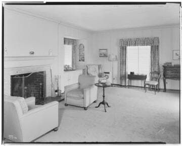 H2.7 - Home Living Room - All Electric Home of Milton Teague