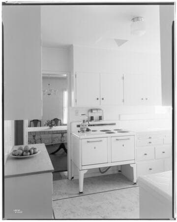 H2.3 - Home Kitchen - All Electric Home of L. W. Crosby