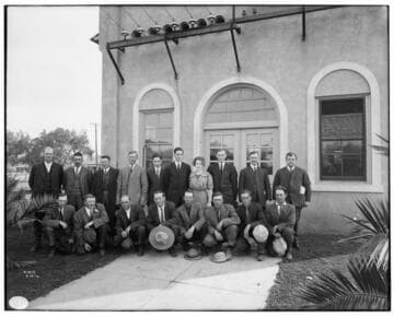 P1.1 - Group Portraits