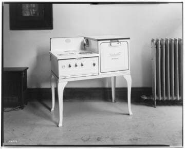 Hotpoint Range with 3 "burners"