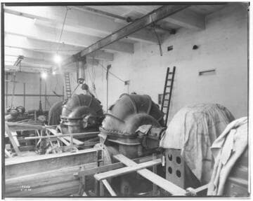 Long Beach Steam Station, Plant #3 - Circulating water pumps