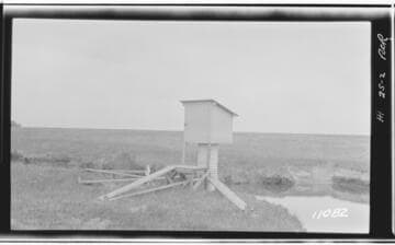 Big Creek, Herminghaus Ranch - Herminghaus Estate. Gage No. A. Recorder installation