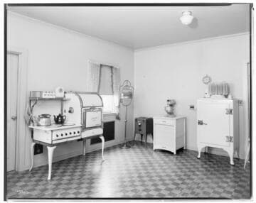 H2.3 - Home Kitchen - Air heaters in home of the Moorhouse family