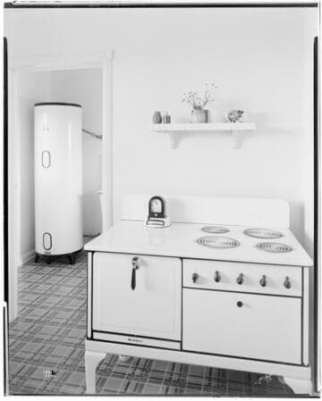 H2.3 - Home Kitchen - All Electric Home of Mr. Loetcher, Hope Ranch