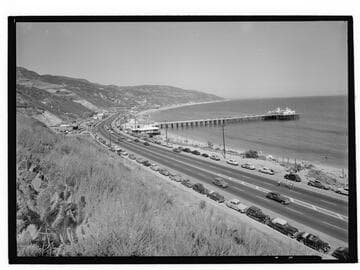 Malibu Sport Fishing Pier and Anchor Inn Cafe on Pacific Coast Highway