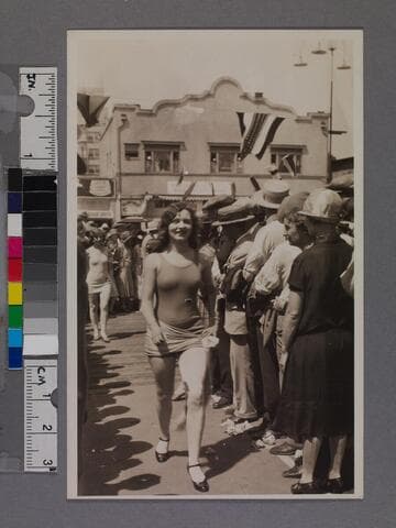 Woman in bathing suit for Long Beach beauty contest, 1926