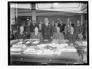 Group portrait, Citizens National Bank, Los Angeles