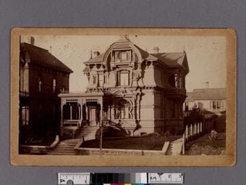 Victorian house in Los Angeles