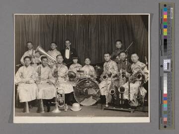 Twelve member band picture