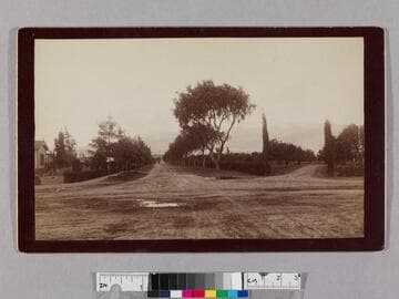 SW entrance Carmelita