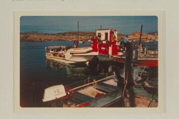 The Rowlands deck boat fuels at Temple Bar