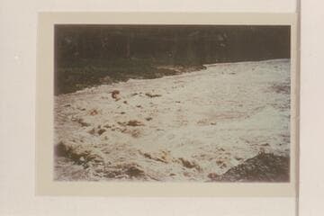 Inboard motorboat pulling to left in Vulcan Rapid