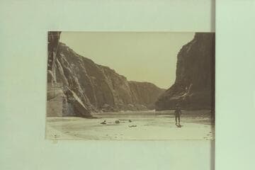 Swimming at Sentinel Rock.  RB-MV Expedition--1250