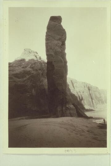 Sentinel Rock; Glen Canyon.  Photo by RB-MV Expedition