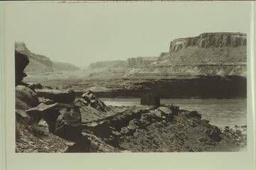 Indian ruin at the mouth of White Canyon