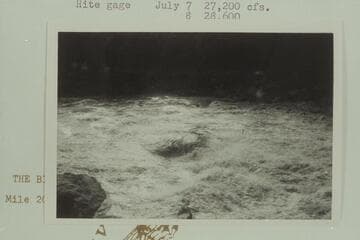 Head of Rapid 22, Mile 202.4. #22 by Clyde Eddy's book, p. 76.  We ran near the right side about 20 to 25 ft. right of the hole, Bill and Fern Davis.  Cataract Canyon upset.  Mile 202 1/4, Cataract Canyon, Flipped over backward.  Went thru extreme rt. #1