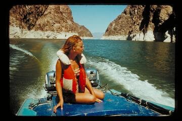 K[aren] S[anderson] on Lake Mead