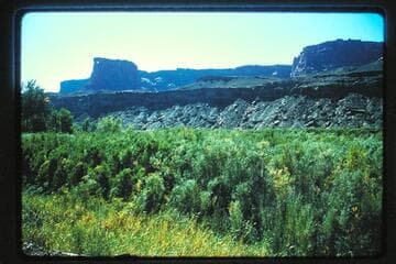 Butte below mouth of Horsethief Canyon