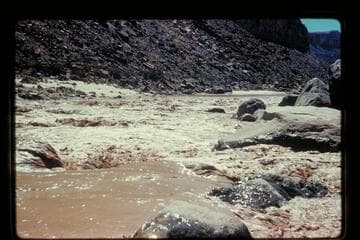 Lower end of Badger Rapid, Prel. 5950 cfs