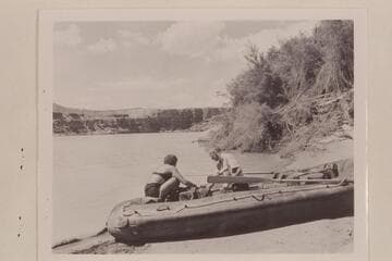 Georgie White and Elgin Pierce before start from Lees Ferry