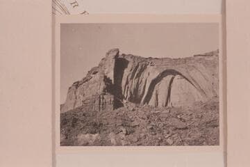 Cave at right bank; Green River