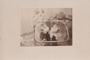 [Greetings from Emery Kolb and Great-Grand Children 1961]
