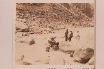 Portage and lining at 24 1/2 Mile Rapid