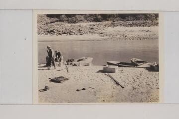 Dusty Dozen skiffs and crew preparing departure from Pipe Creek