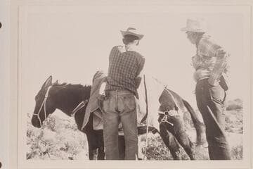 Tom Daly throws a diamond for Archeyes.  Navajo Canyon