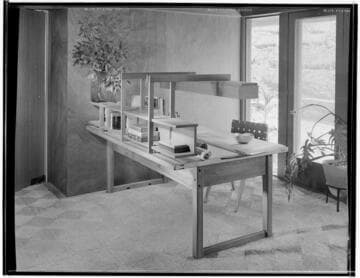 Mosher, Robert, residence desk