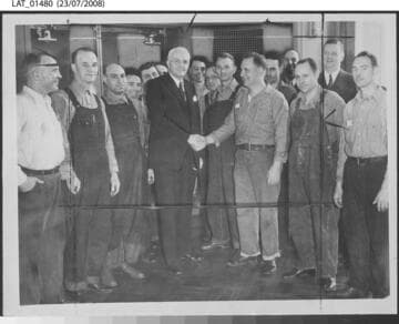 Harry Chandler honored by pressmen