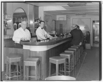 Air Conditioning - Flynn's Grill - interior with people in the bar