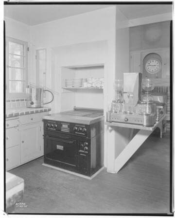 H1.2 - Heavy Duty Cooking - Kitchen of Pauling Sanitarium
