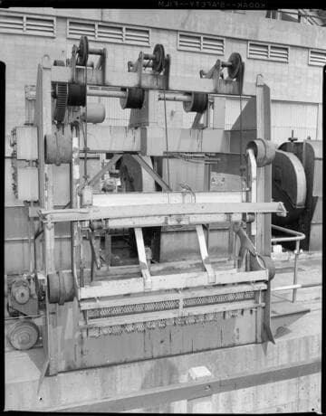 Hoisting equipment at Steam Plant