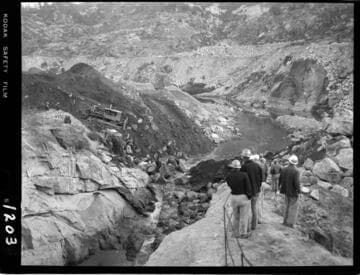 Big Creek - Mammoth Pool - Cofferdam near completion