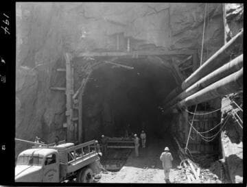 Big Creek - Mammoth Pool - Setting concrete forms at diversion tunnel portal