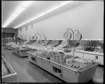 Crawford's Market produce department