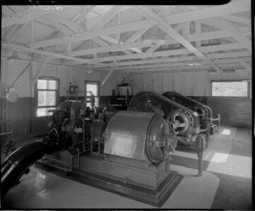 Electric motors in a pumping plant