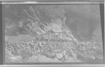 Placing slabs at Kaweah #3 Hydro Plant