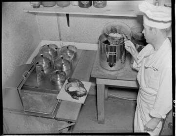 G & F Sandwich Stand