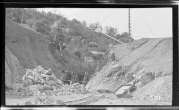 A construction crew working on the reservoir gates at Kaweah #3 Hydro Plant