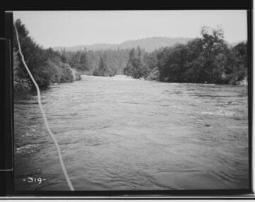 The Pitt River at the gauging station of the Mount Shasta Power Company