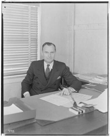 L1.4 - Lighting, sports - Emerson White