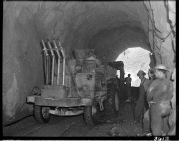 Power tunnel construction for Powerhouse #4 project