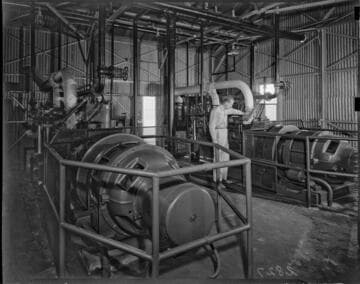 Industrial oil pumping - Engine house - Continental Oil Co