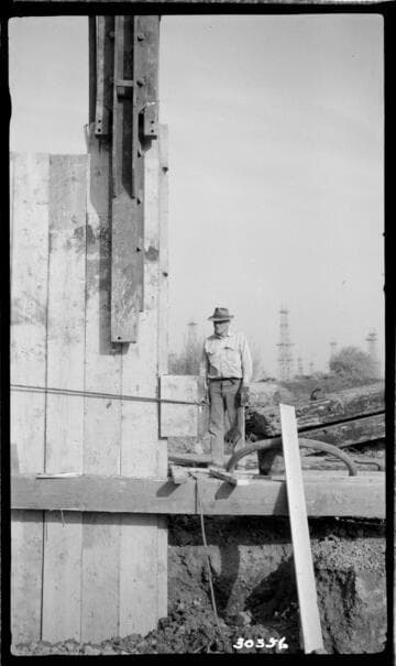 Long Beach Steam Station - Discharge Conduit