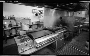 Commercial kitchen