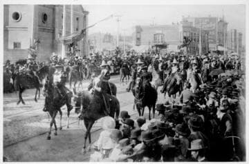 Cabelleros at Plaza, 1901