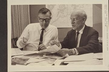 Martin Little and Dock Marston discuss a River yarn.  Menlo Park